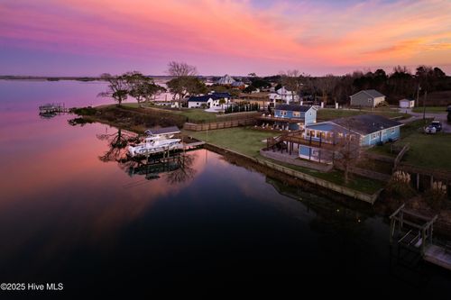 225 Great Neck Hl, Hubert, NC, 28539-3730 | Card Image