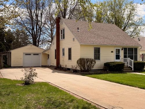 1034 Hawley St, Jesup, IA, 50648-1040 | Card Image