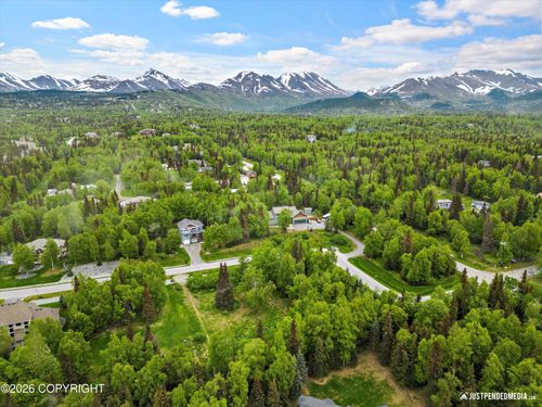 000 Heritage Heights Dr, Anchorage, AK, 99516 | Card Image