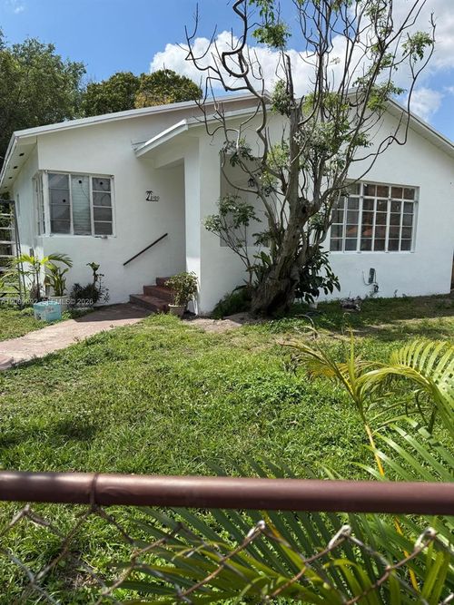 1-3100 Sw 13th St, Miami, FL, 33145-1002 | Card Image