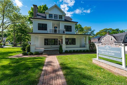 34 Dewey St, Huntington, NY, 11743-7134 | Card Image