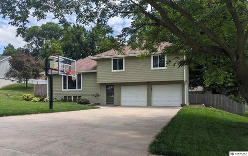 11517 Meredith Cir, Omaha, NE, 68164-2227 | Card Image