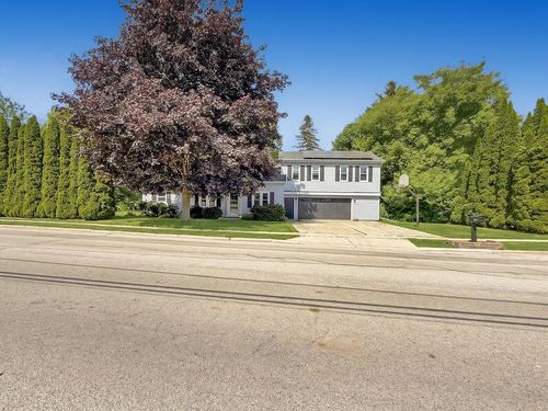 300 Fairview Drive, Plymouth, WI, 53073 | Card Image