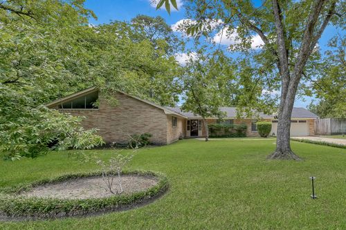 1107 Holly Dr, Conroe, TX, 77301-1117 | Card Image