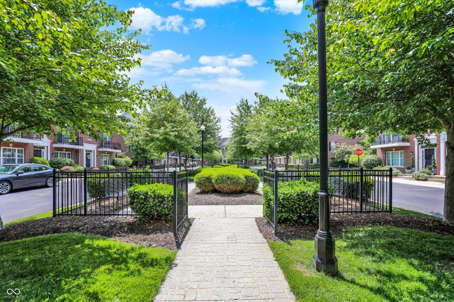 73 11 Th St Nw, Condo with 3 bedrooms, 3 bathrooms and null parking in Carmel IN | Image 50