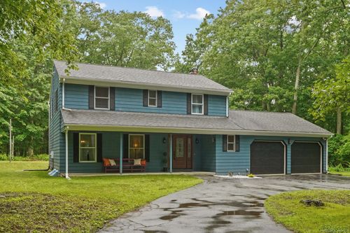 142 Sunset Dr, Killingly, CT, 06239-2128 | Card Image