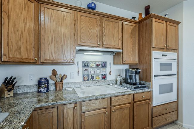 Kitchen Cooktop | Image 18