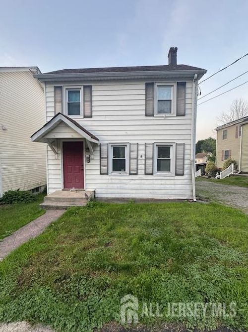 17 Grant St, Dover, NJ, 07801-4907 | Card Image