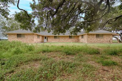 341 County Road 233, Home with 3 bedrooms, 2 bathrooms and null parking in Hallettsville TX | Image 2