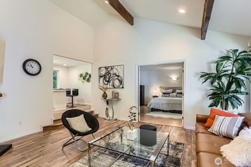 23732 Ne 63rd Pl, Redmond, WA, 98053-8163 | Card Image