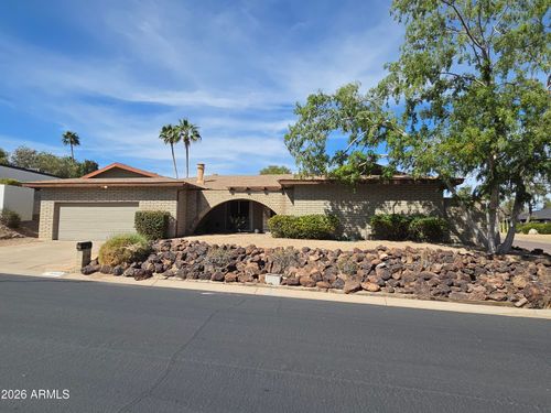 9060 N Arroya Vista Dr, Phoenix, AZ, 85028-5305 | Card Image