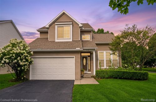 1170 Quail Ridge Dr, Oxford, MI, 48371-6074 | Card Image