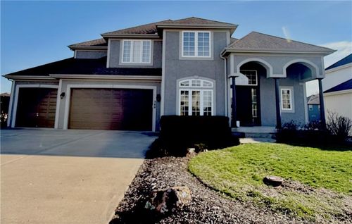 300 Sw Eagles Ridge Dr, Blue Springs, MO, 64014-7823 | Card Image