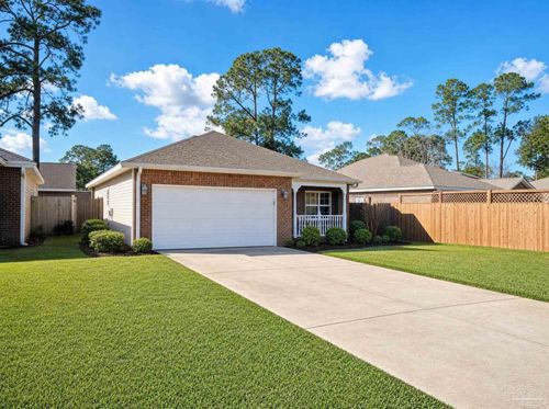 1684 Sycamore Ave, Niceville, FL, 32578-3668 | Card Image