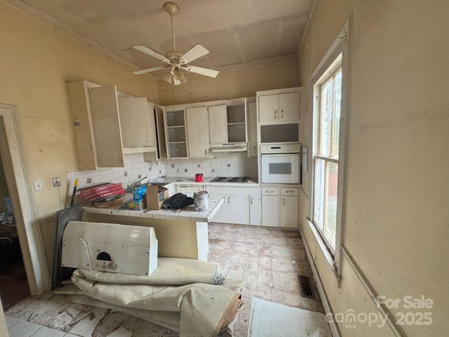 226 Huger St, House other with 4 bedrooms, 2 bathrooms and null parking in Cheraw SC | Image 10