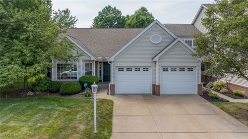 2804 Hartford Ln, Akron, OH, 44312-5387 | Card Image