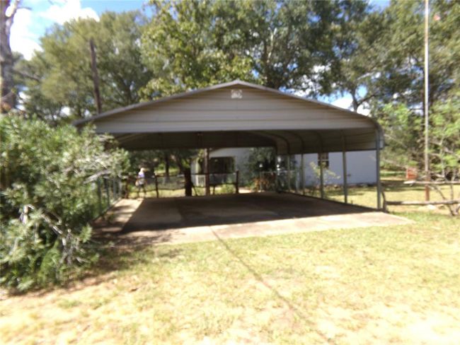 119 Cedar Cir, House other with 3 bedrooms, 2 bathrooms and null parking in Sheridan TX | Image 10
