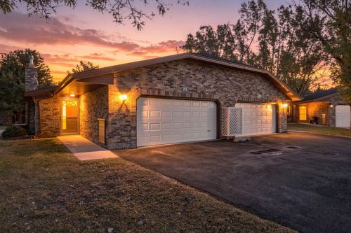974 Yuma Ln N, Plymouth, MN, 55447-3607 | Card Image