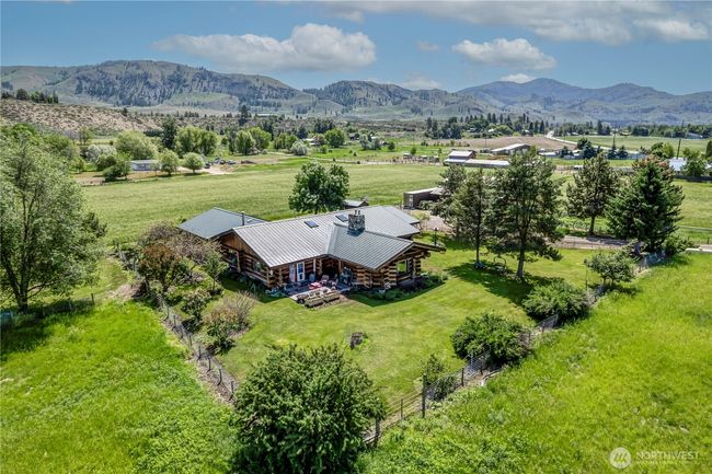 2992 State Route 153, House other with 3 bedrooms, 3 bathrooms and 2 parking in Twisp WA | Image 4