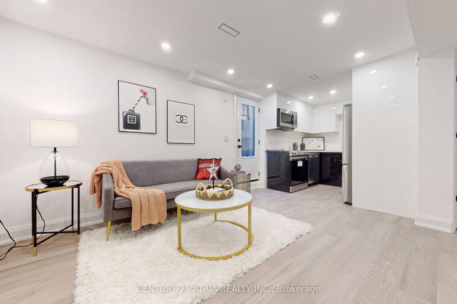 42 Coventry Crt, House other with 7 bedrooms, 5 bathrooms and 2 parking in Richmond Hill ON | Image 25