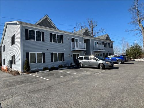 913-9 Gray Coach Ln, Cranston, RI, 02921-1621 | Card Image