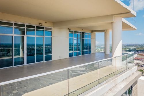 2015-8066 Park Lane, Dallas, TX, 75231 | Card Image
