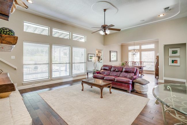 107 Sundance Ct, House other with 4 bedrooms, 2 bathrooms and null parking in Hudson Oaks TX | Image 12