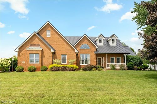 3371 Sherbrook Dr, Uniontown, OH, 44685-7134 | Card Image