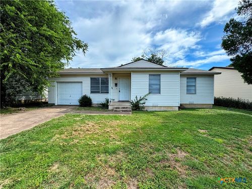 209 W Voelter Ave, Killeen, TX, 76541-7769 | Card Image
