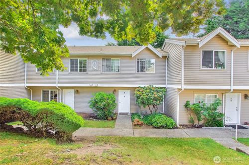 q3-2100 S 336th St, Federal Way, WA, 98003-8977 | Card Image