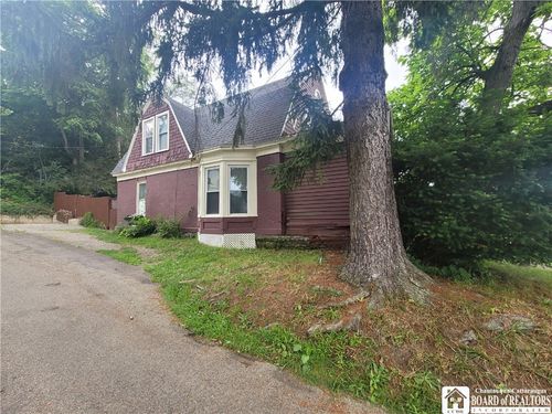 214 Hazzard St, Jamestown, NY, 14701-8102 | Card Image