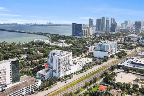 ste-g05-4300 Biscayne Blvd, MIAMI, FL, 33137-3256 | Card Image
