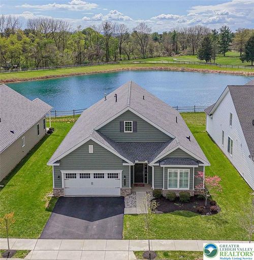 3717 Loyal Ln, EASTON, PA, 18045-9714 | Card Image