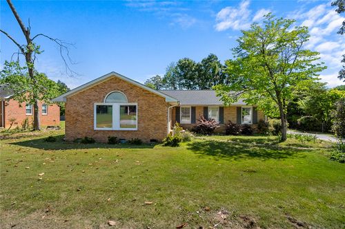 605 Sherry Dr, Anderson, SC, 29621-1901 | Card Image