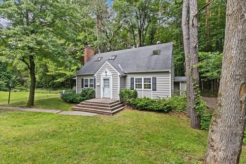 159 West St, Essex Junction, VT, 05452-4659 | Card Image