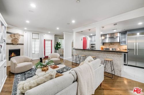 104-4805 Bellflower Ave, North Hollywood, CA, 91602-2124 | Card Image