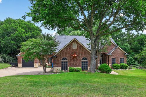 114 Oak Branch Trl, Waxahachie, TX, 75167-8557 | Card Image