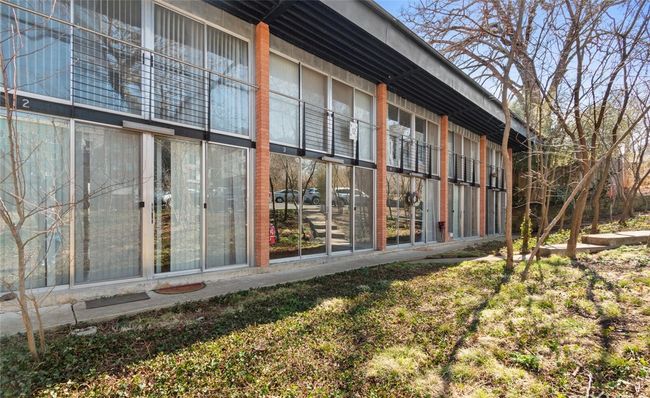 12 S Hill Ave, Condo with 2 bedrooms, 1 bathrooms and null parking in Fayetteville AR | Image 5