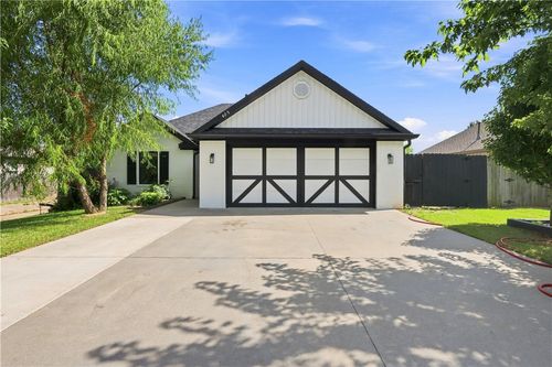 405 Lucian Ln, Springdale, AR, 72764-5007 | Card Image