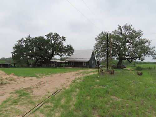678 Tank Hollow Rd, Poteet, TX, 78065-3460 | Card Image