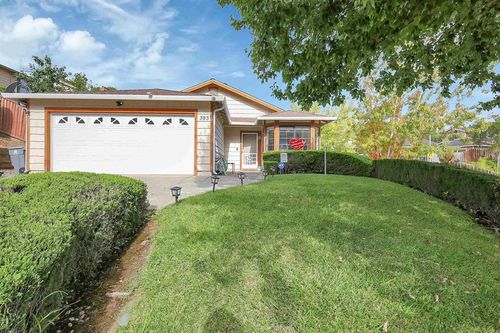 393 Starfish Dr, Vallejo, CA, 94591-7118 | Card Image