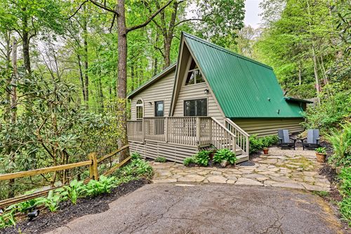 60 Owl Pine Rd, Highlands, NC, 28741-7525 | Card Image