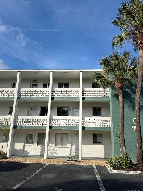 o25-1823 60th Ave W, BRADENTON, FL, 34207-4548 | Card Image