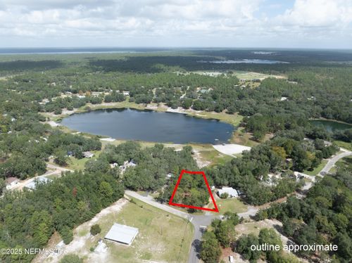 6956 Deer Springs Rd, Keystone Heights, FL, 32656-8692 | Card Image