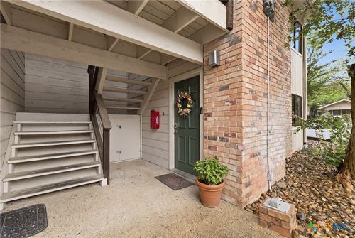 a2-421 W San Antonio St, San Marcos, TX, 78666-5562 | Card Image
