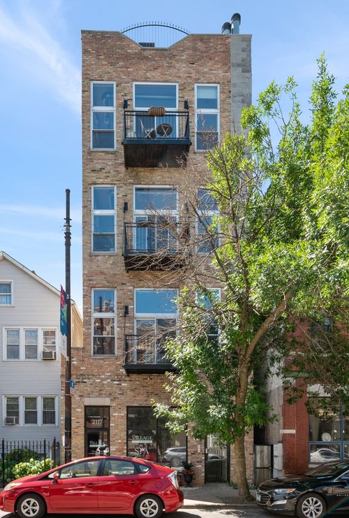 2-2117 W Belmont Ave, Chicago, IL, 60618-6584 | Card Image