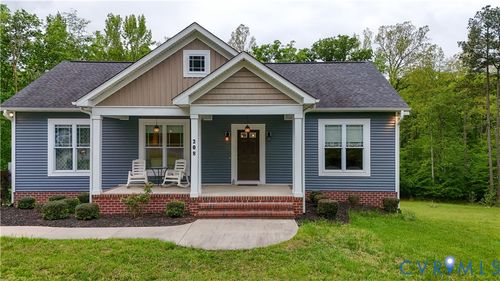 208 Thomas Cir, Farmville, VA, 23901-2393 | Card Image