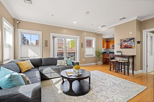 apt-201-126 Jersey St, Boston, MA, 02215-5185 | Card Image
