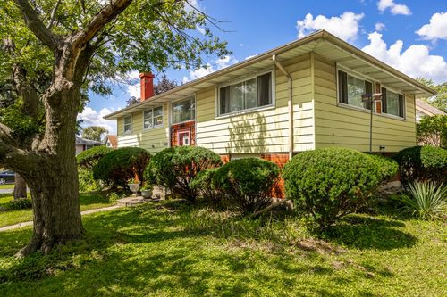 16948 Glen Oaks Dr, Country Club Hills, IL, 60478-2186 | Card Image