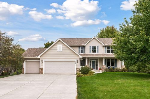 466 Greenview Dr, Chanhassen, MN, 55317-7634 | Card Image